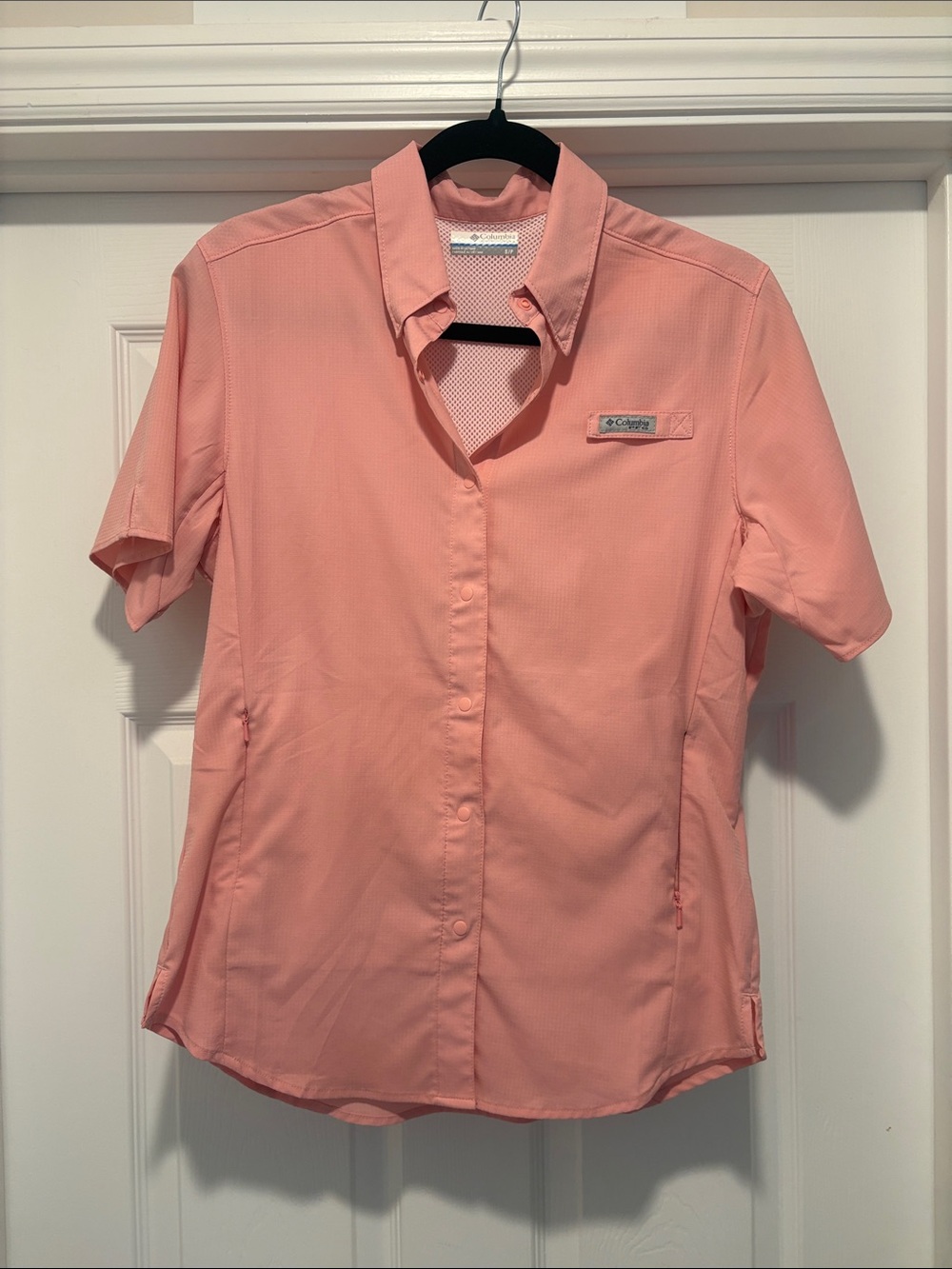 Columbia Women's Button-Front Fishing Short Sleeve Shirt in Coral